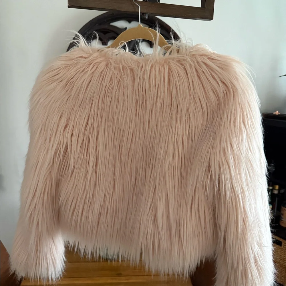 Women's Pale Pink Faux Fur Jacket - Picture 2 of 6